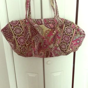 Large Vera Bradley duffle. Like new!